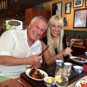 Beim Mittagessen...